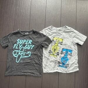 The Children's Place Gray and Black Graphic Tees